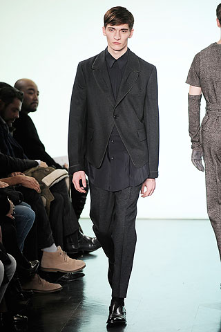 Yves Saint Laurent / - 2010-2011